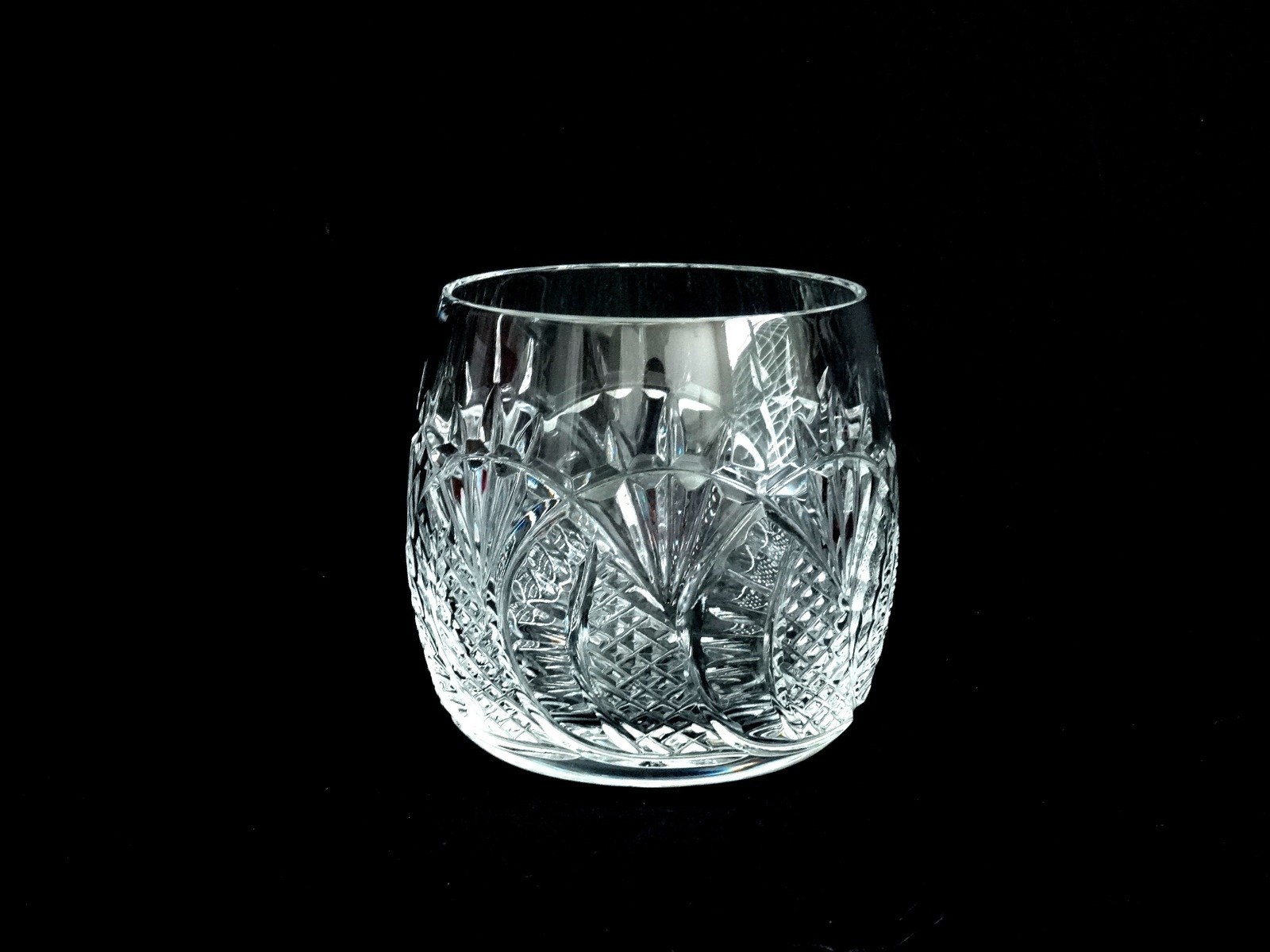 WATERFORD SEAHORSE DOF DOUBLE OLD FASHION (3 available) Discontinued pattern WATERFORD SEAHORSE DOF DOUBLE OLD FASHION (3 available) Discontinued pattern