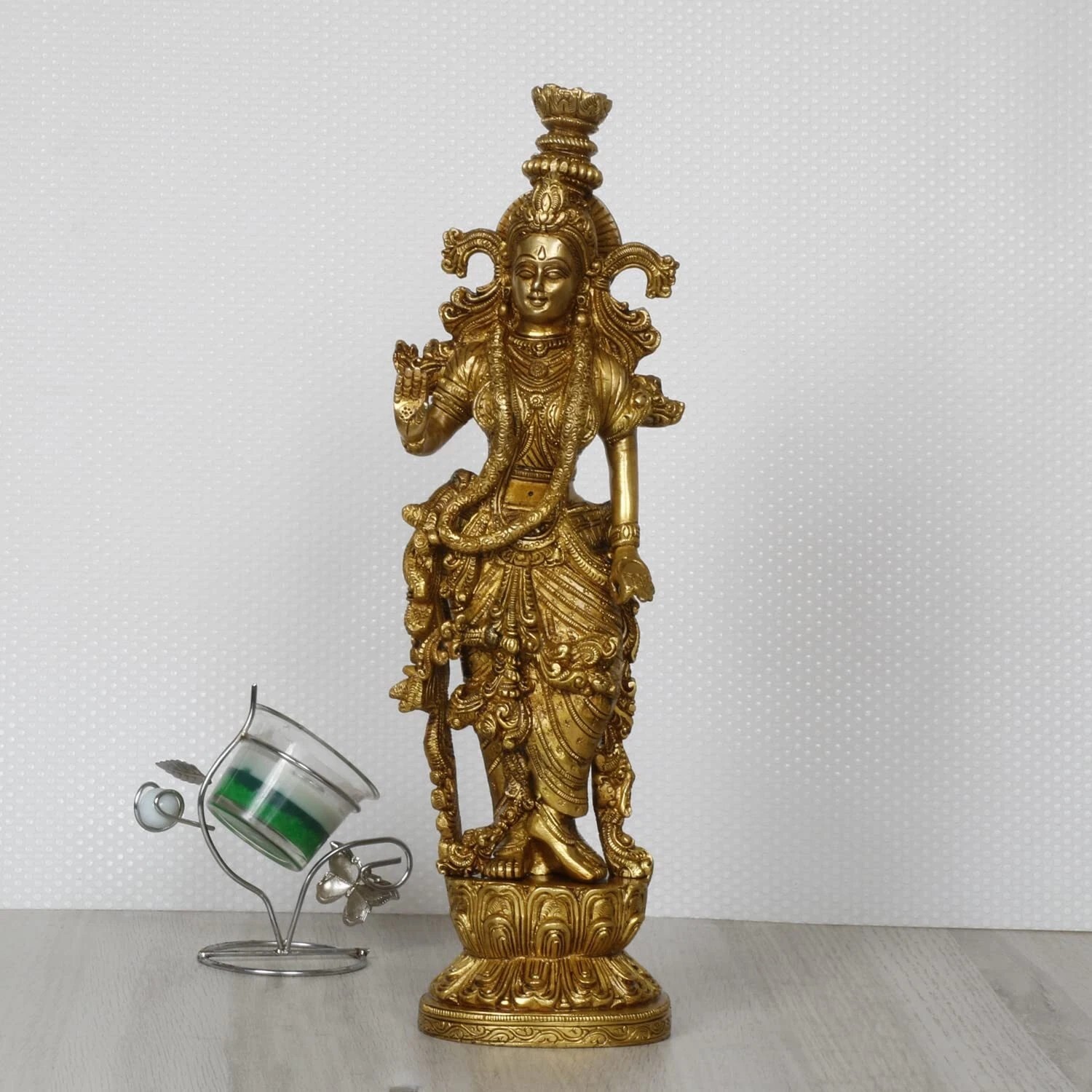 Radha Ji Brass Statue 14 Inch Hindu Goddess Idol for Home Temple Vastu & Puja Radha Ji Brass Statue 14 Inch Hindu Goddess Idol for Home Temple Vastu & Puja