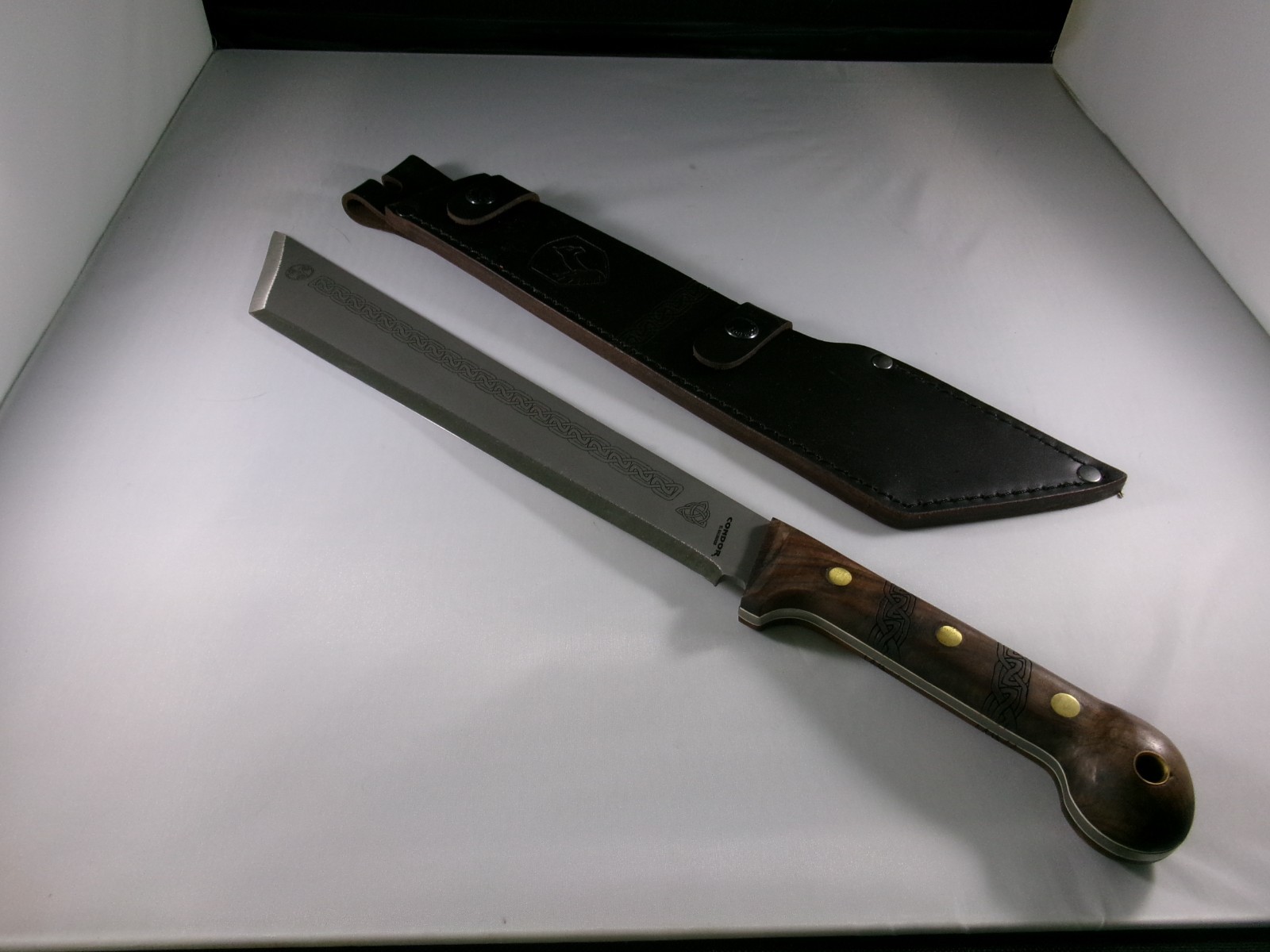 Condor Tool & Knife Argyll Scottish Machete Full Tang Blade w/ Leather Sheath A+ Condor Tool & Knife Argyll Scottish Machete Full Tang Blade w/ Leather Sheath A+