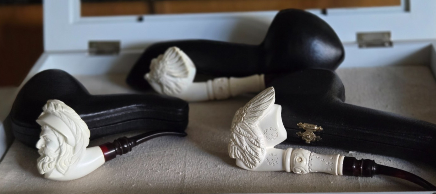 Vintage New Block Meerschaum Unsmoked Carved Pipe With Hard Case LOT OF 3   # 1
