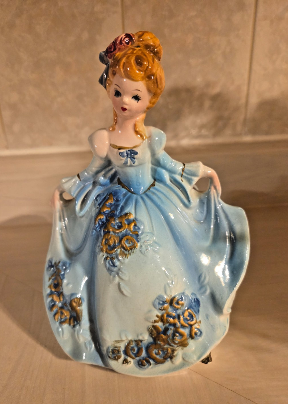 VTG JOSEF ORIGINALS FIGURINE PLANTER LADY IN BLUE (DK-10-M-8)