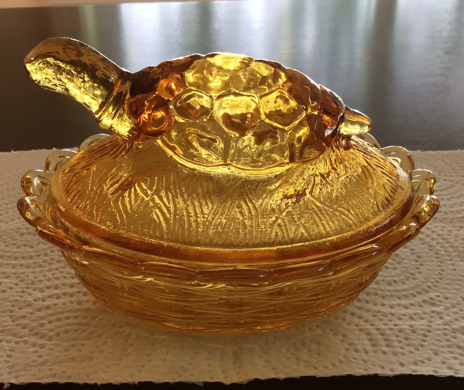 Vintage L.G. WRIGHT Golden Amber Glass Turtle On Nest Candy Dish 5 3/8