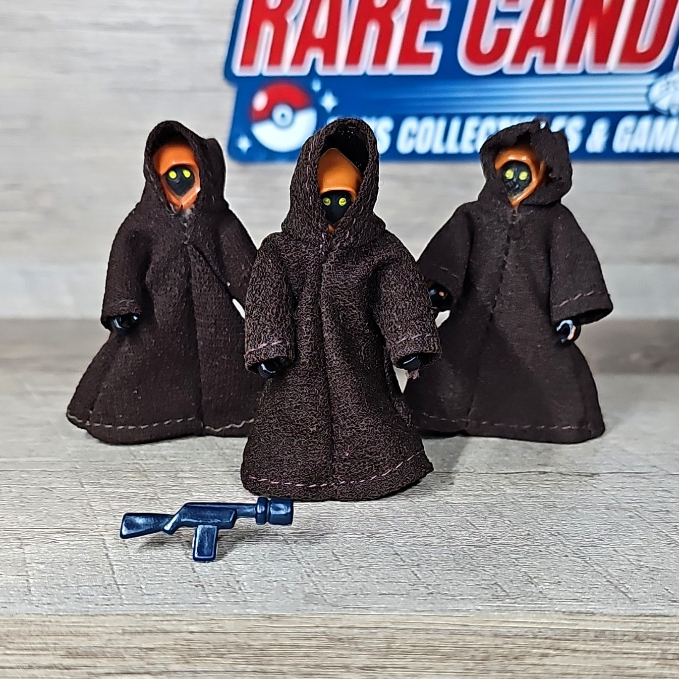 Vintage Kenner 1977 Star Wars Jawa Lot of 3 w/ Authentic Robes &  (1) Blaster