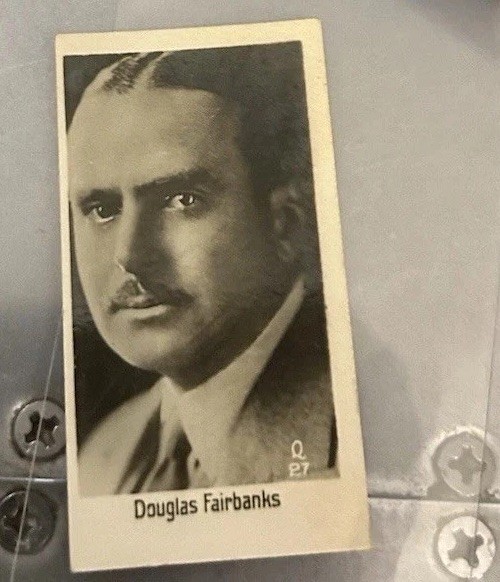 1932 La pie qui chante Douglas Fairbanks French Sweets Card - Rare