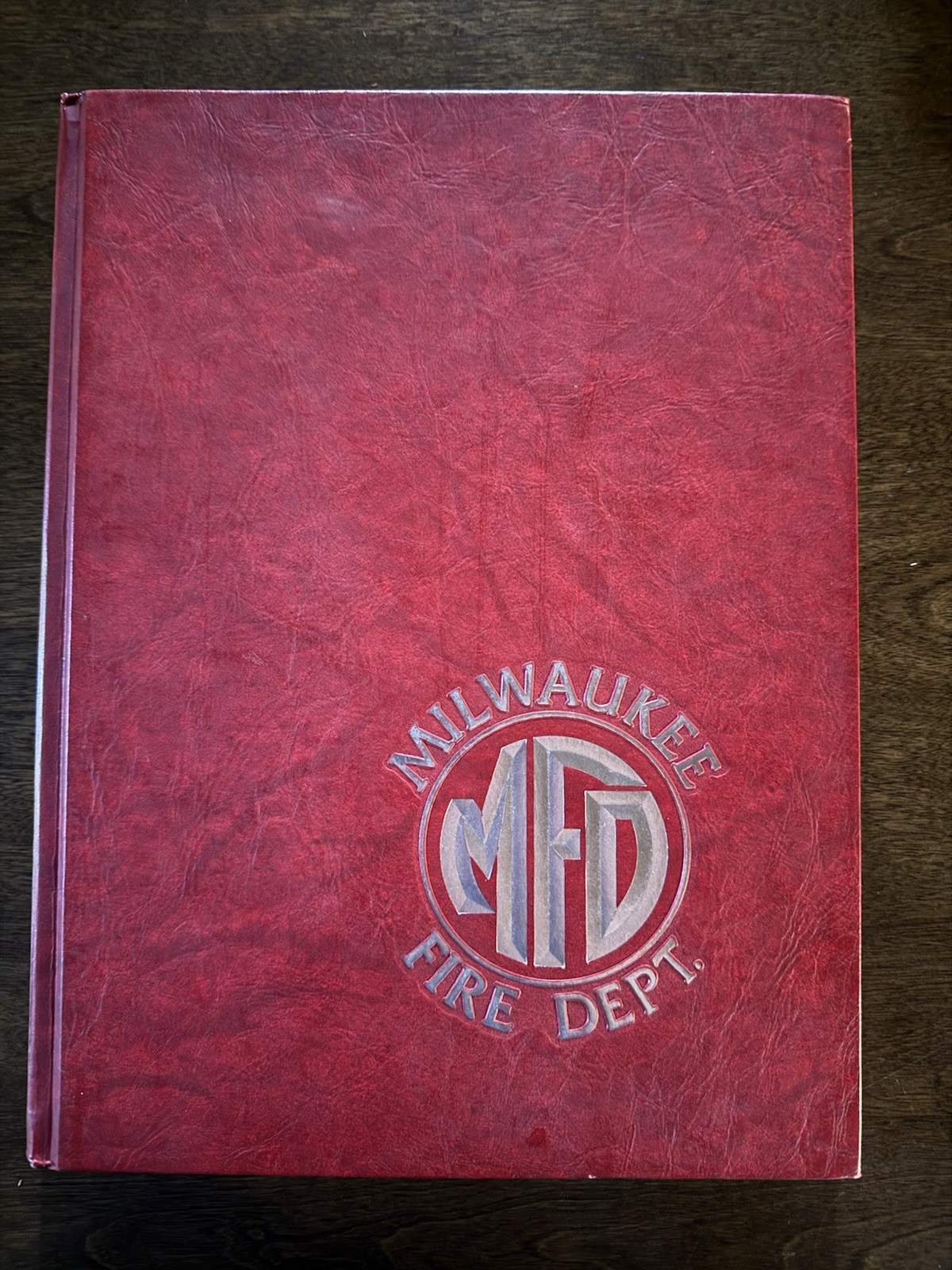 Milwaukee Wisconsin Fire Department 1990 Firefighter History Year Book