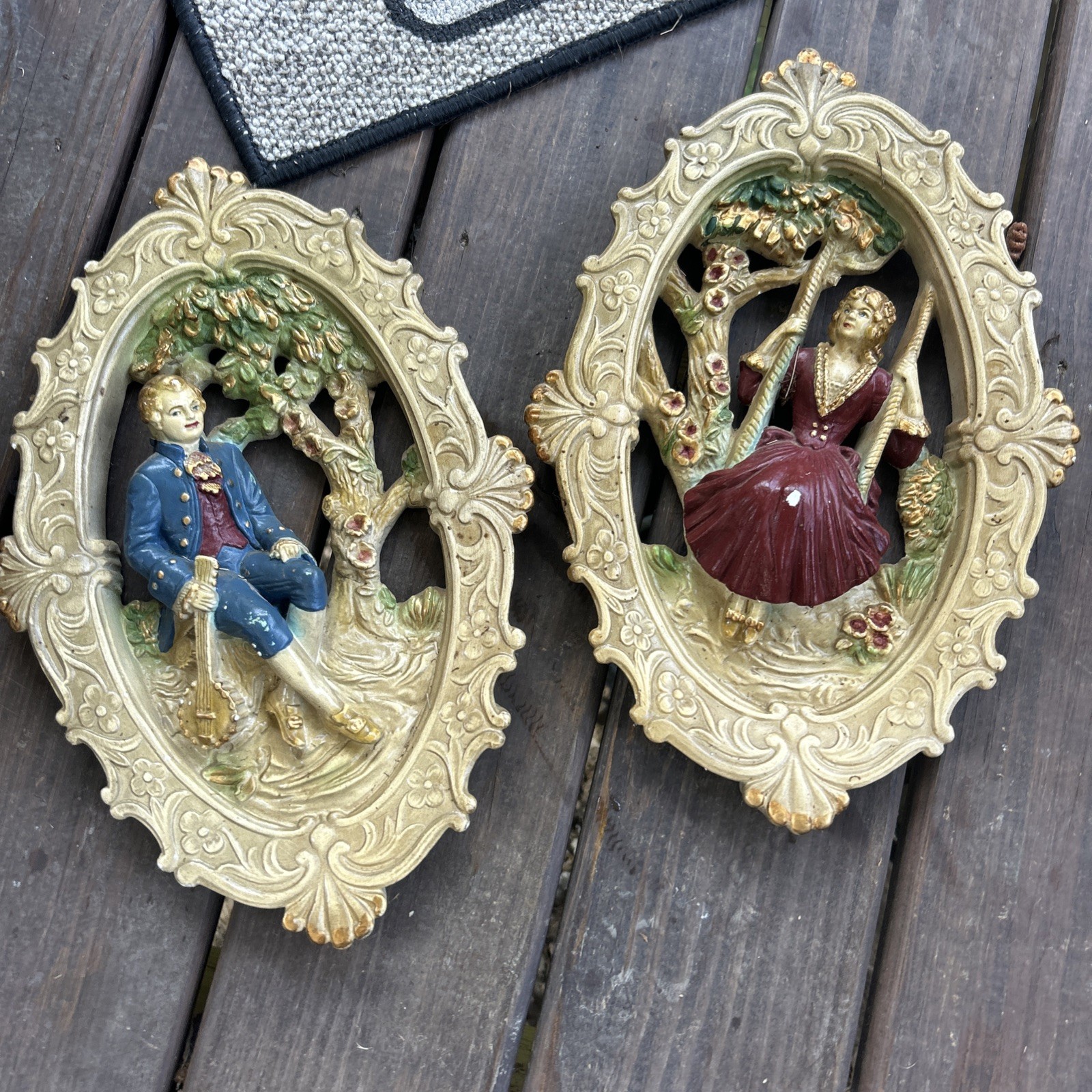 Vintage 3dchalkware “ Courting Couple”
