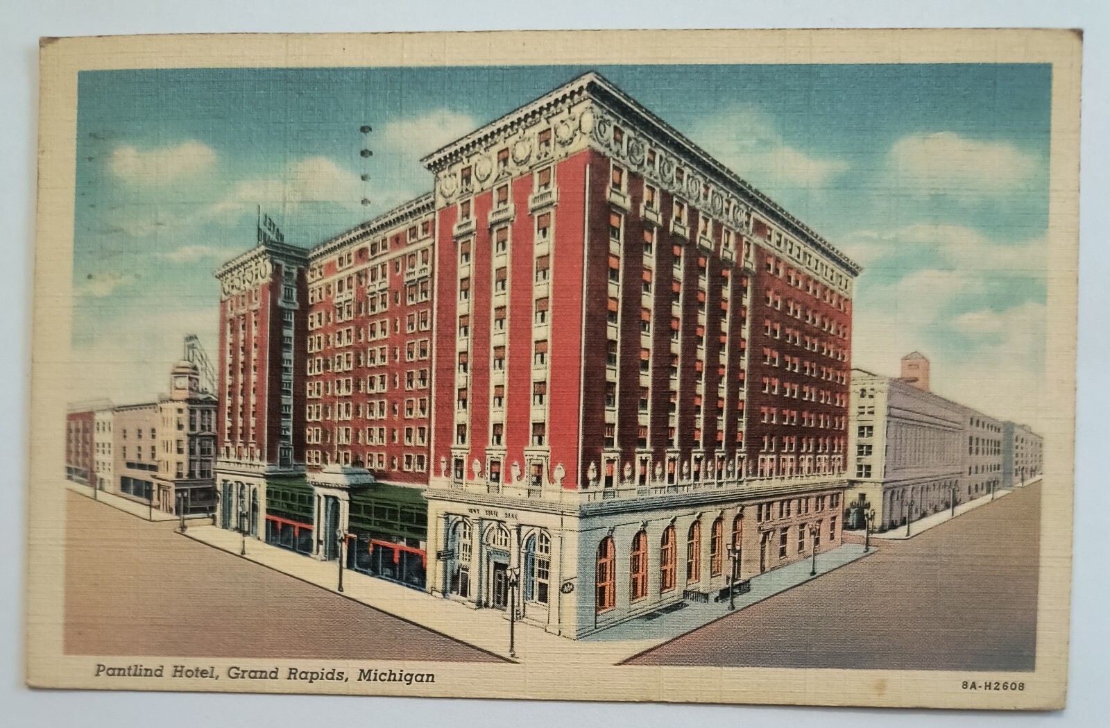 Grand Rapids MI Michigan Pantlind Hotel Vintage 1941 Postcard K2