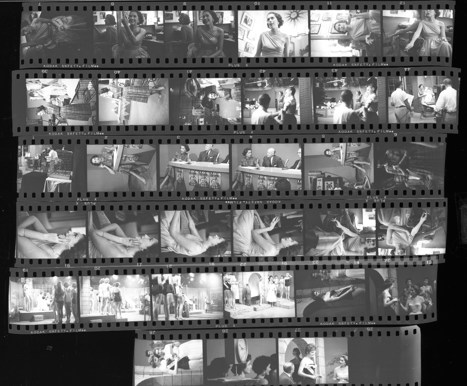 N228 1950S 35MM PHOTO NEGATIVES FAMOUS AMERICAN ACTRESS & MODEL JINX FALKENBURG N228 1950S 35MM PHOTO NEGATIVES FAMOUS AMERICAN ACTRESS & MODEL JINX FALKENBURG
