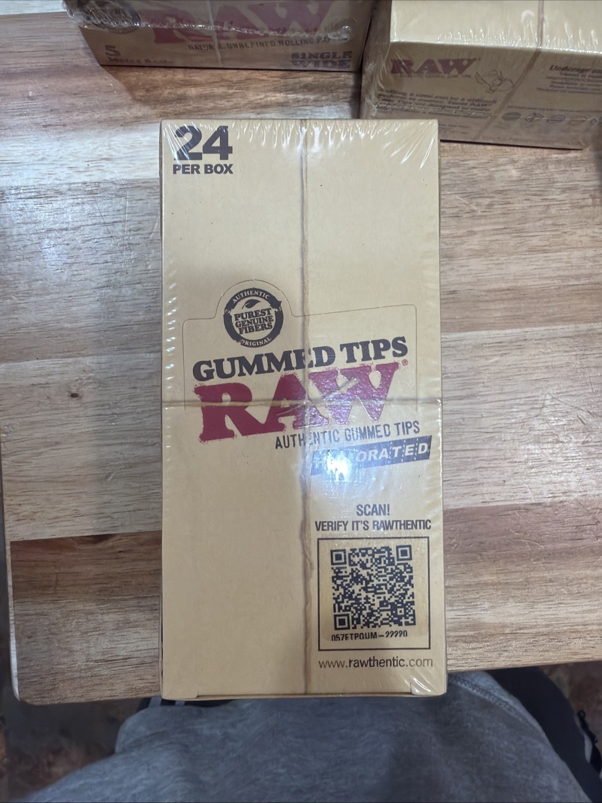 RAW Perforated Natural Gummed Cone Tips 33 Per Pack -24 Packs/Box 