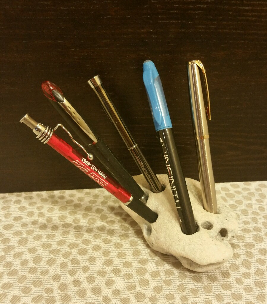 Genuine White Rock from the CAYMAN ISLANDS -  Desktop Office Pencil /Pen Holder 