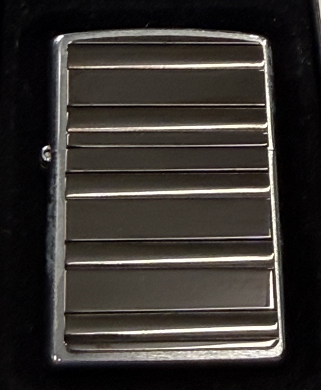 ZIPPO 2003 HORIZONTAL MIDNIGHT CHROME EMBLEM LIGHTER SEALED IN BOX H548