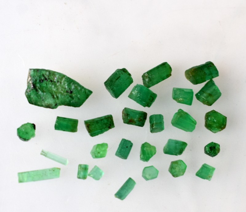 15 Carats Beautiful lot of Emerald Crystals from Swat kpk Pakistan
