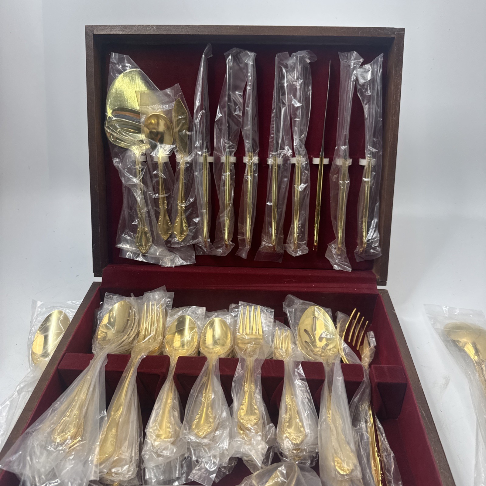 67 Piece ESTIA Gold Plated Korea Silverware + Serving Pcs NEW see description 