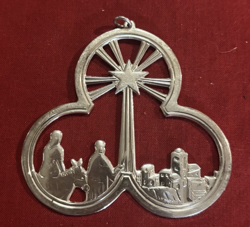 Lunt Sterling Silver  Nativity Ornament 1974