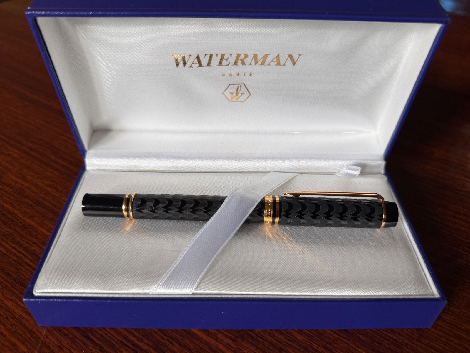 NOS Waterman LeMan 100 Opera Black 18k Gold Medium Nib, Original box