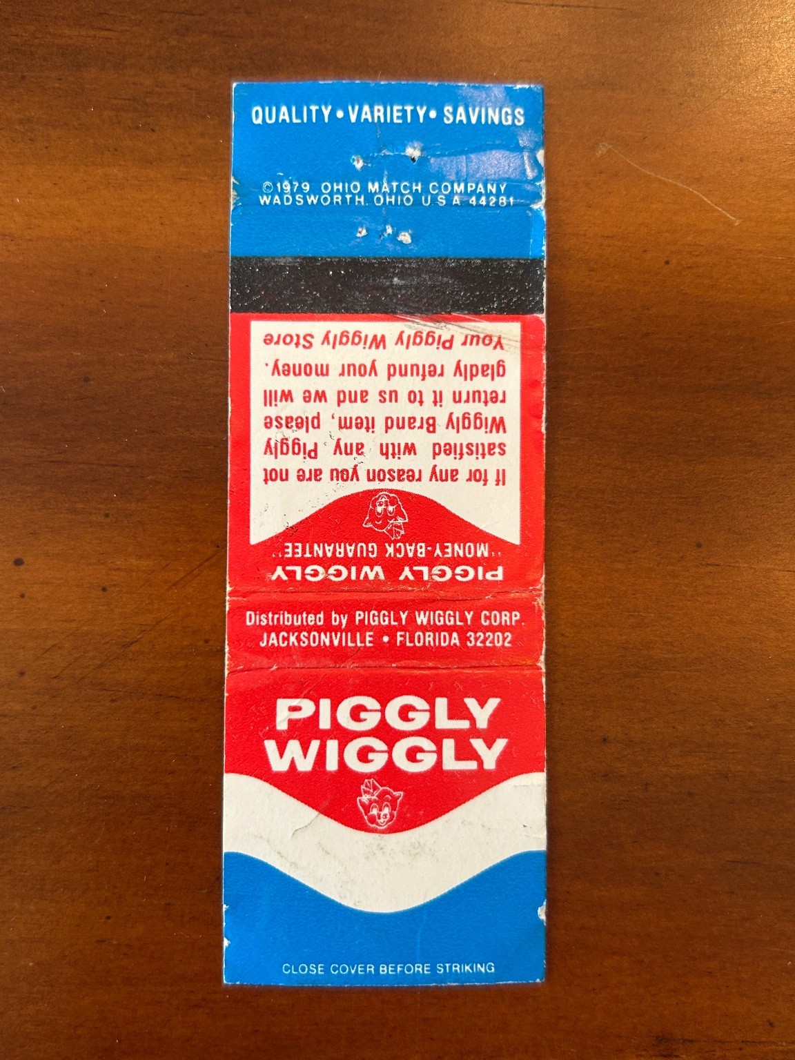 Vintage 1979 Piggly Wiggly Grocery Store Matchbook - Ohio Match Co.