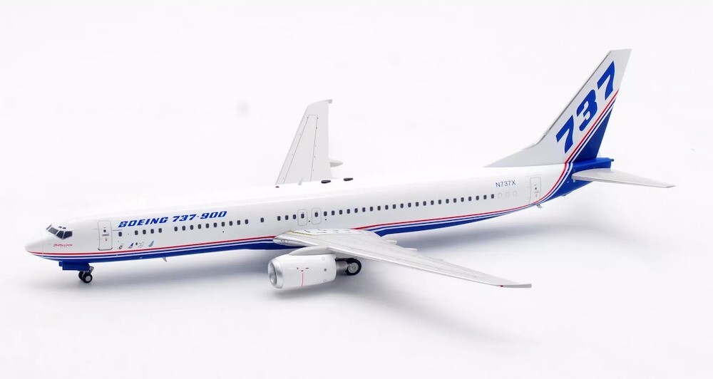 Boeing / Boeing 737-900 / N737X / IF739737X / 1:200