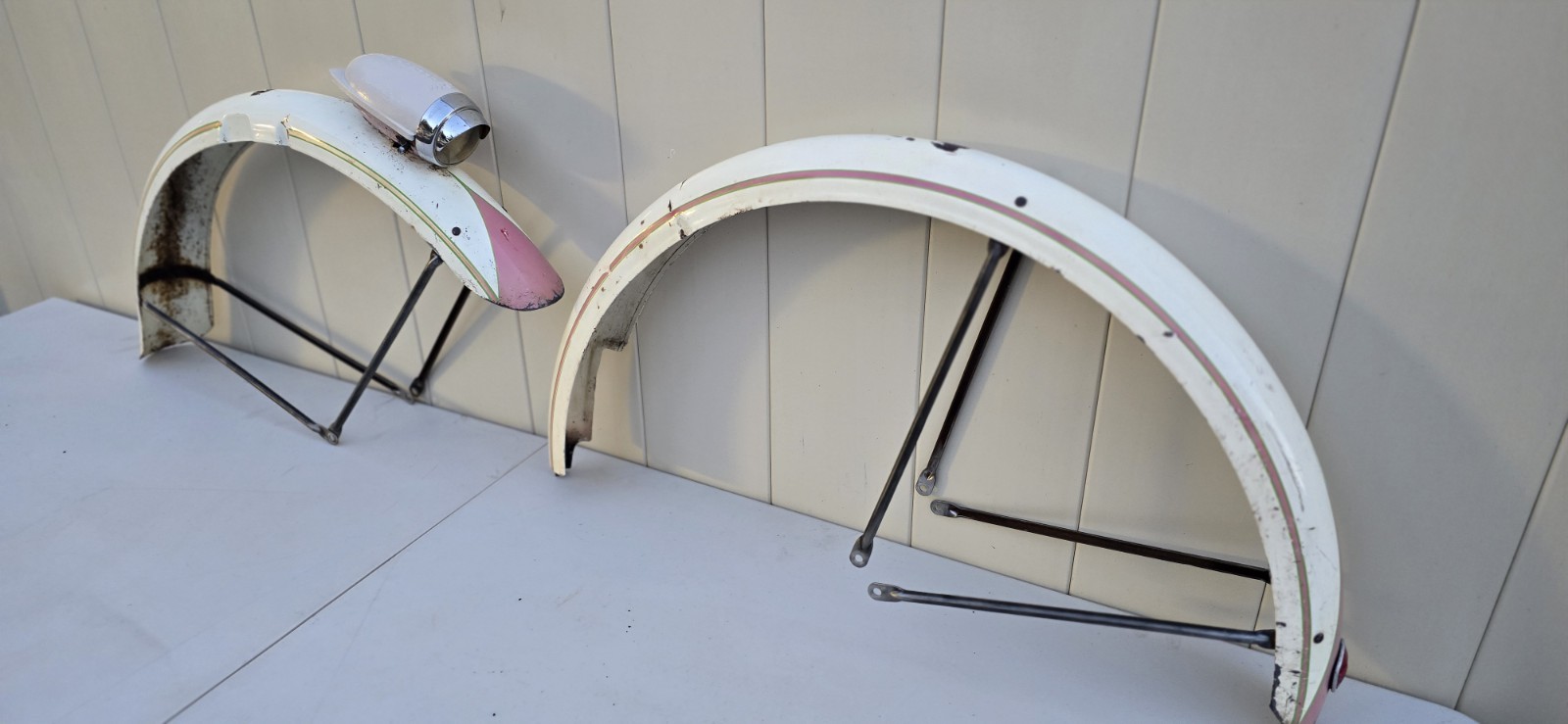 1950'S Schwinn 26” S2 Wheels Fenders, Phantom, Hornet DX, Panther Bikes. 1950'S Schwinn 26” S2 Wheels Fenders, Phantom, Hornet DX, Panther Bikes.