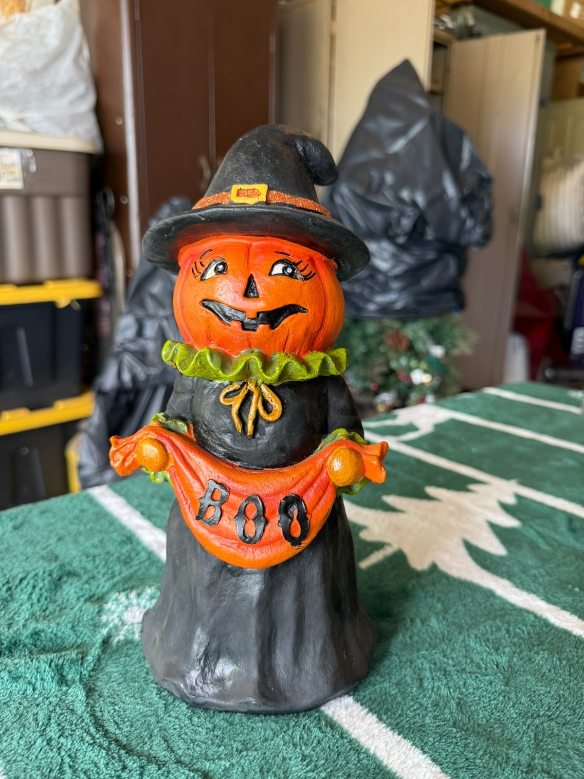 Vintage Style Pumpkin Head Witch Resin Figurine Halloween Decor 10\