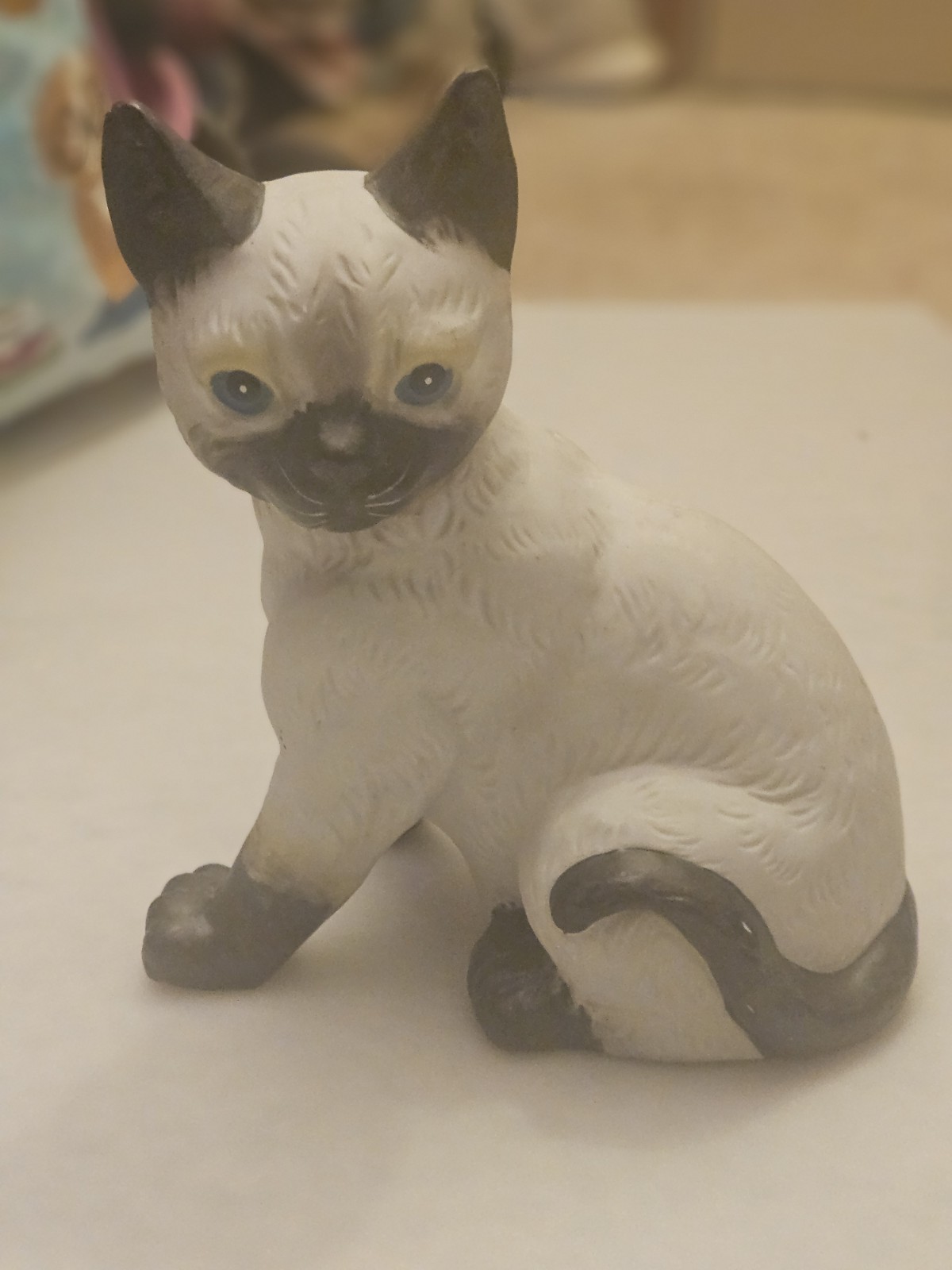 Vintage Ceramic Siamesecat Musical Figurine \ Vintage Ceramic Siamesecat Musical Figurine \