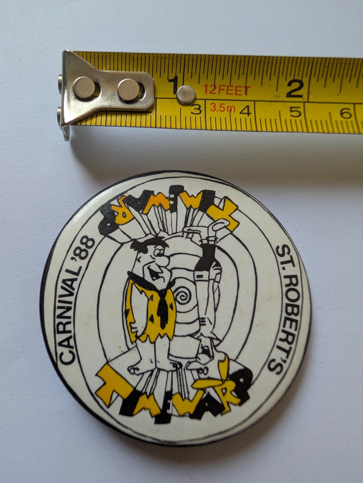 Vintage Pin Pinback Button Carnival St Robert's School Fred Flintstone Jetson 88