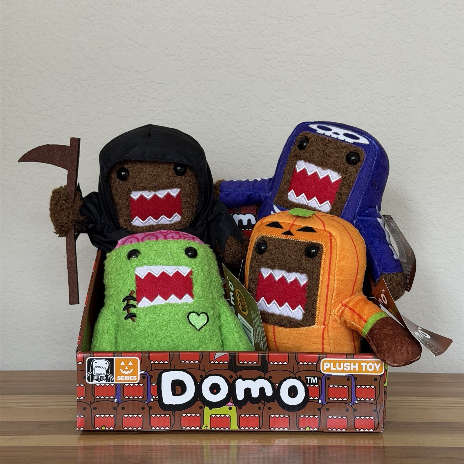 2026 DOMO Domo-Kun Target Halloween Costume Plushies Complete Set Of 4 Plush NWT