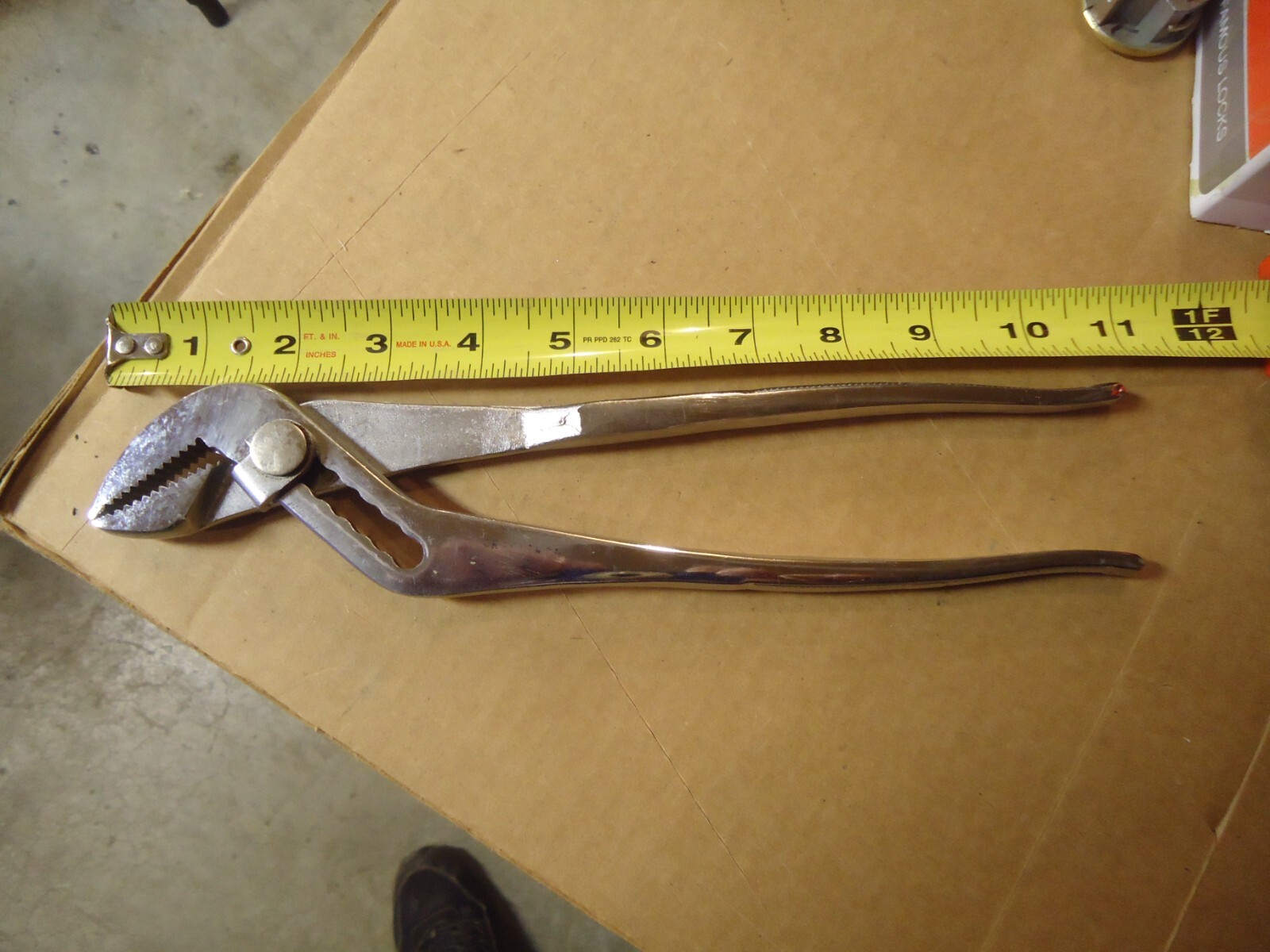 Craftsman Pliers 11\