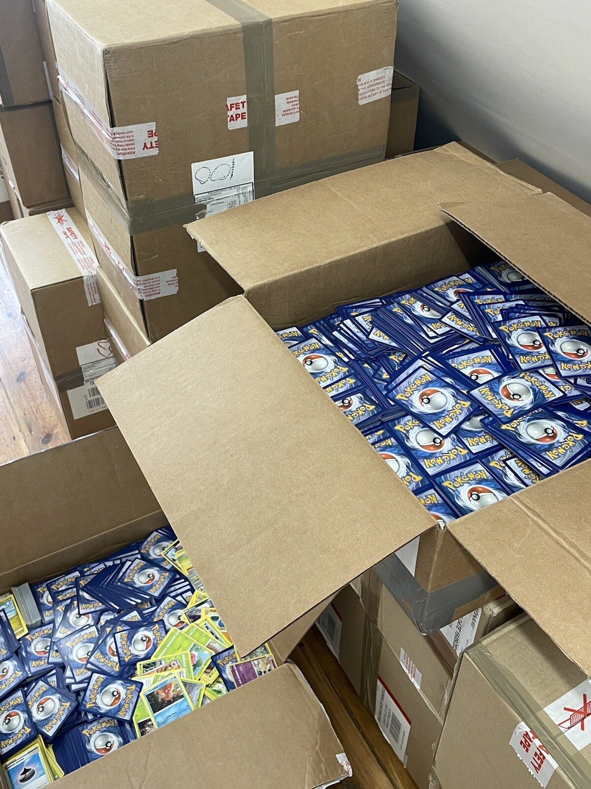 100x Pokemon Cards Bundle Joblot - Guaranteed Ultra Rare V / VMAX / GX & Holos