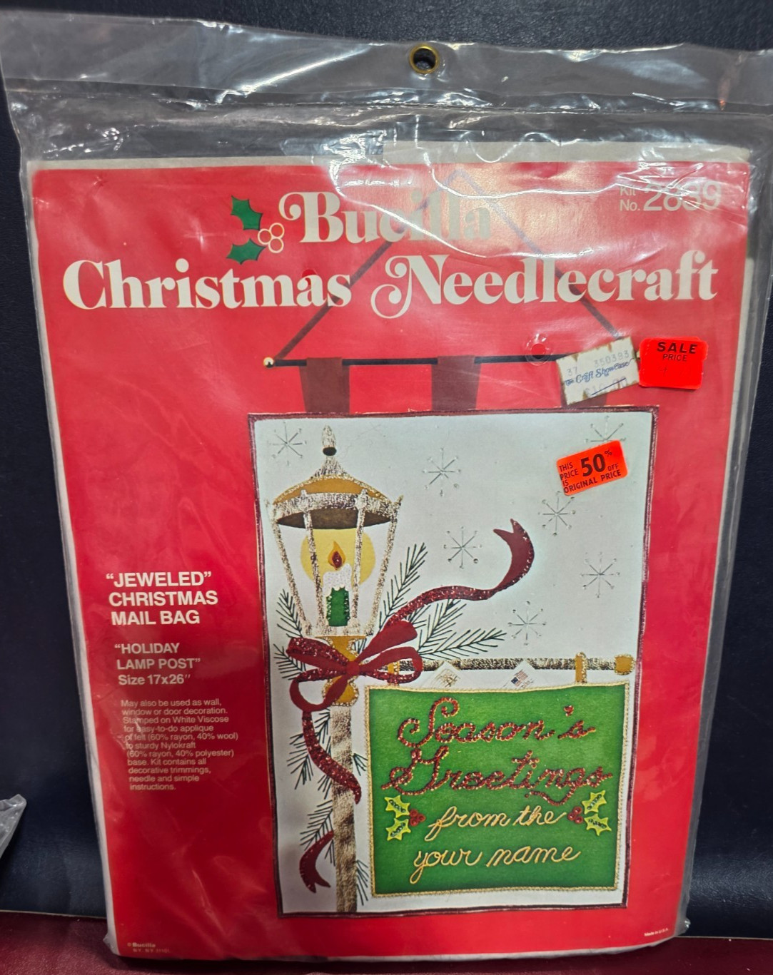 Vintage Felt Wall Hanging BUCILLA Season\'s Greetings JEWELED MAIL BAG Lamp Post