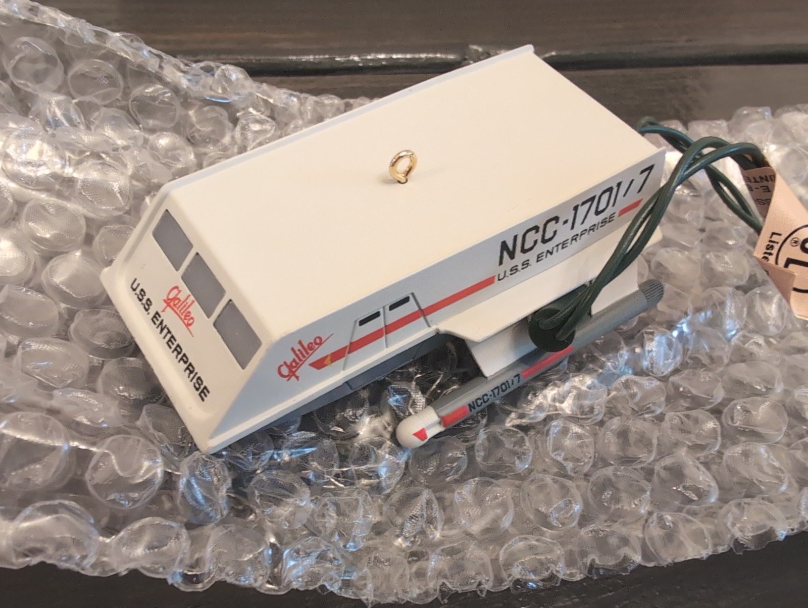 NIB Vintage Hallmark Ornament Star Trek Shuttlecraft Galileo Lights, Sounds 1992