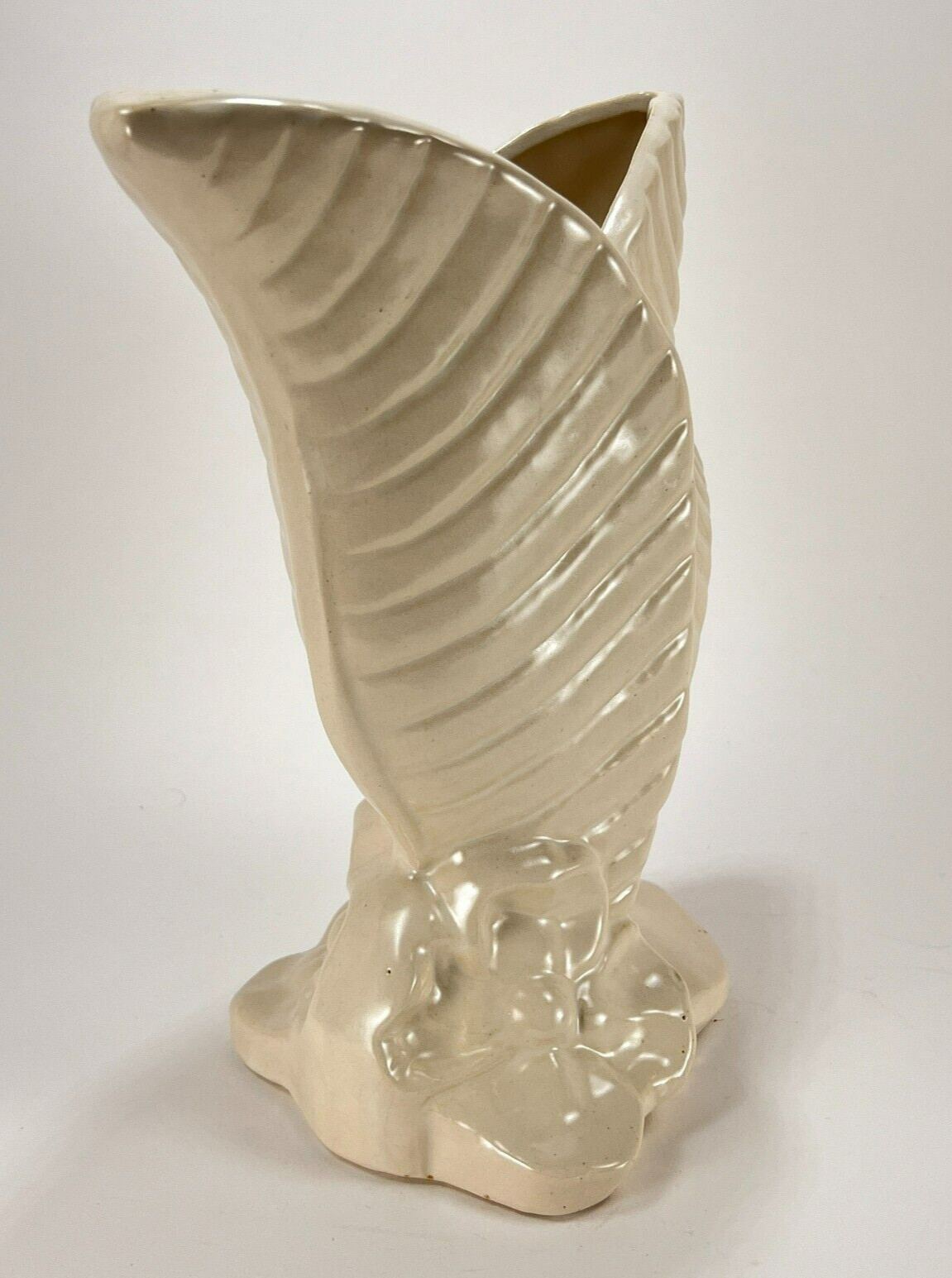 Vintage Gonder Vase Raised Relief Flower Leaf Ivory Ceramic Art Deco USA H67