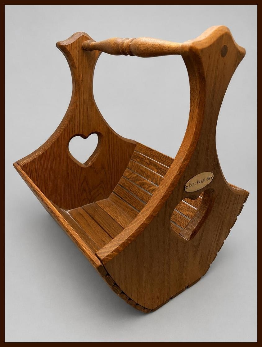 Vintage Beck’s Hybrids 1998 Wooden Basket Magazine Rack Holder W/Hearts Ex Cond