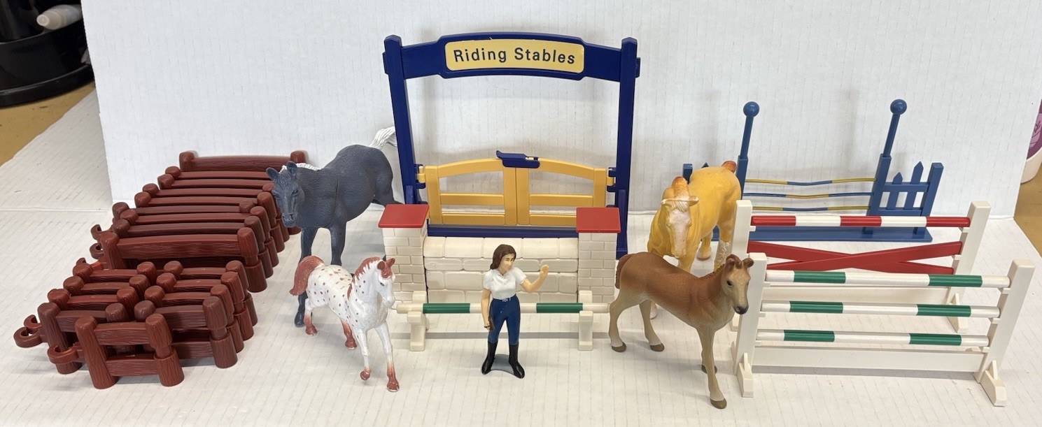 Mixed Schleich Breyer ERTL Horse Mix Lot Riding Stable Fences Jumps Figures Mixed Schleich Breyer ERTL Horse Mix Lot Riding Stable Fences Jumps Figures