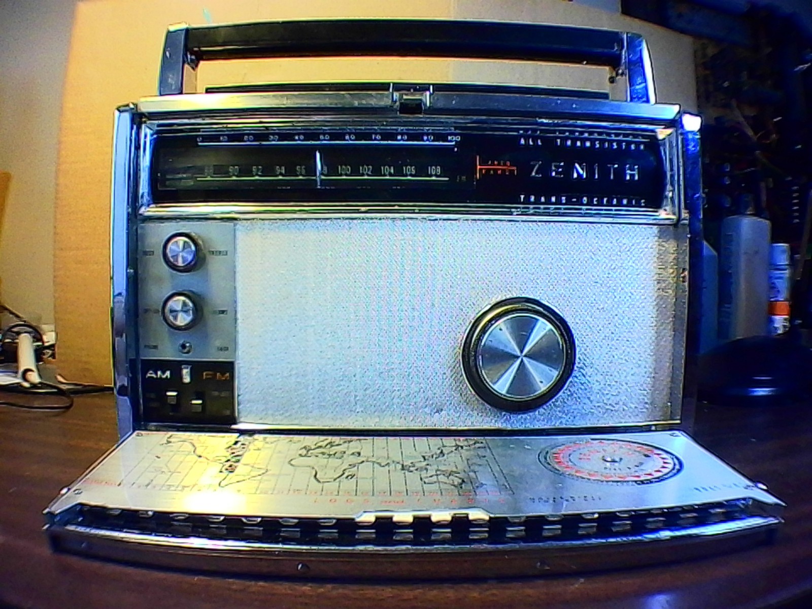 Zenith Royal 3000 in good condition with electronic restoration. Great reception