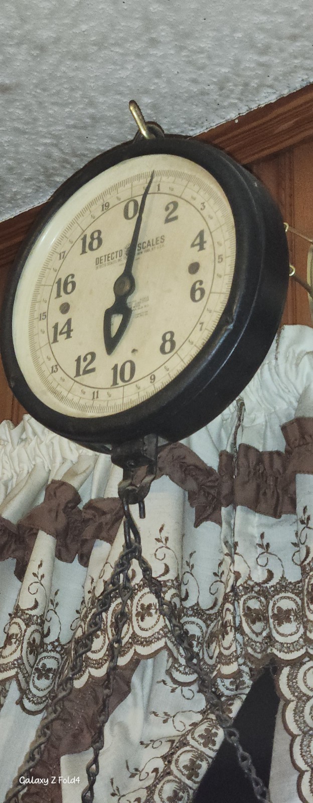 Detecto Hanging Kitchen Scale with Round Dial and Metal Pan