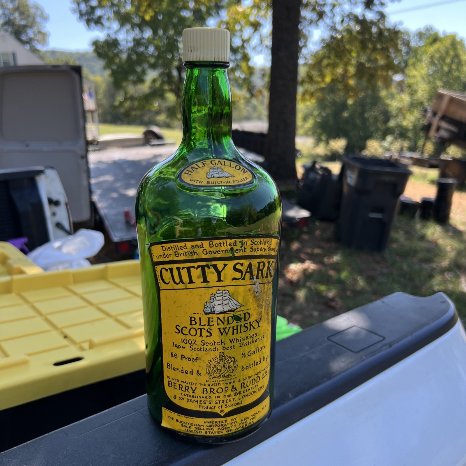 Rare Half Gallon Cutty Sark Blended Scots Whiskey Bottle