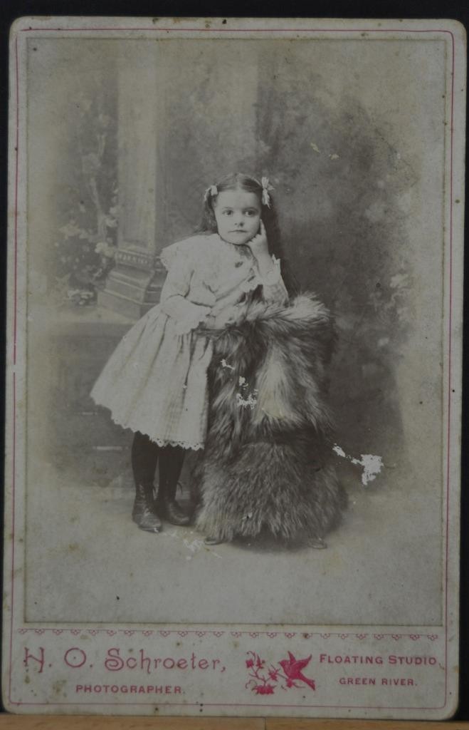 Antique CDV Photo of Female Child H.O. Schroeter Floating Studio Art 1890 Antique CDV Photo of Female Child H.O. Schroeter Floating Studio Art 1890