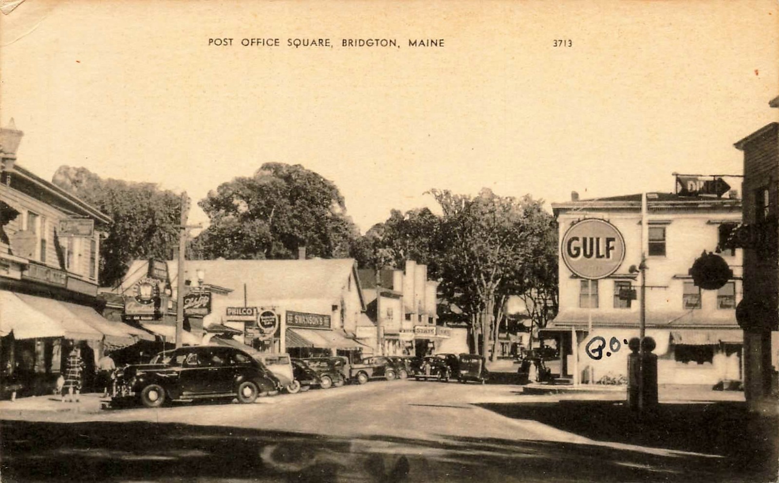 MAINE PHOTO POSTCARD: GULF GAS STATION PHILCO, SWANSON\'S POST OFFICE BRIDGTON ME