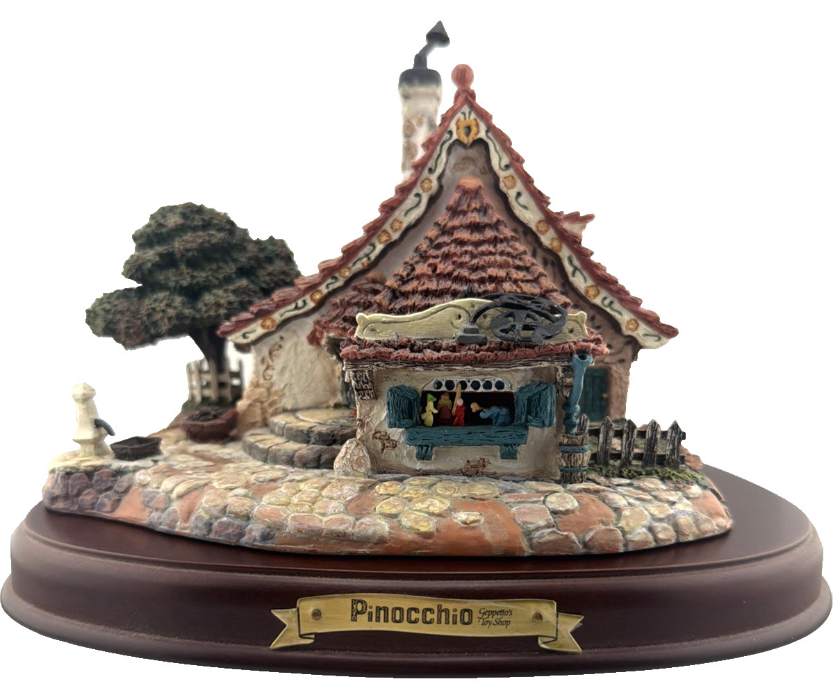 Walt Disney Classic Collection Enchanted Places PINOCCHIO Geppetto\'s Toy Shop