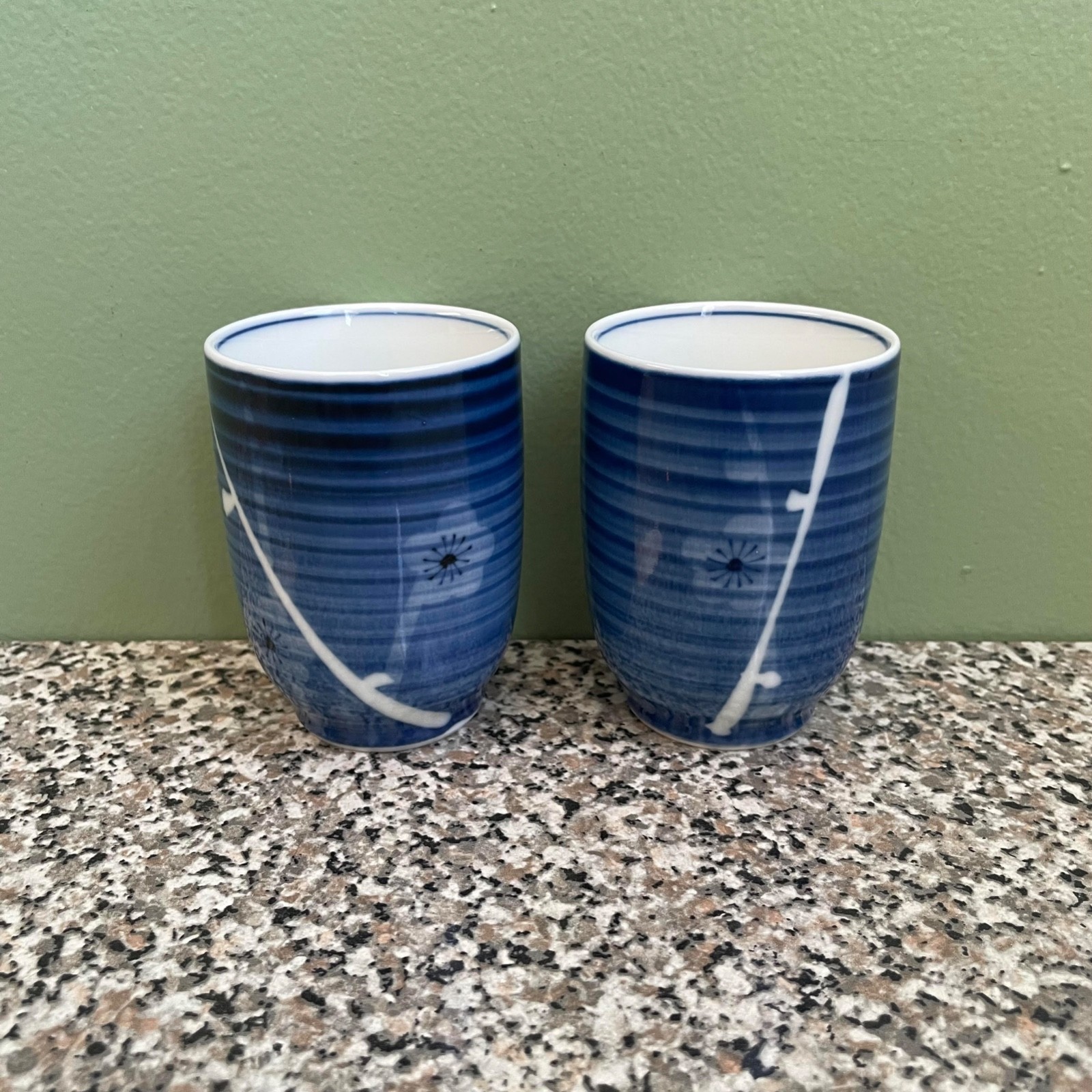 Set Of 2 Japanese Sake Cups Blue White Blossom Floral Set Of 2 Japanese Sake Cups Blue White Blossom Floral