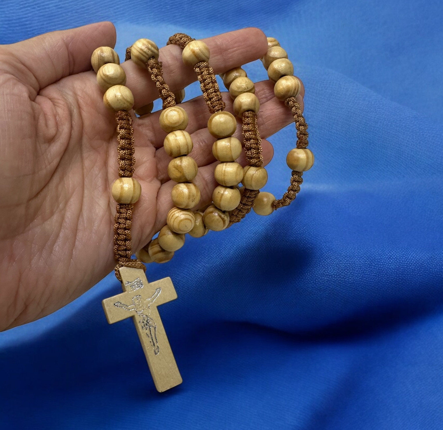 Rosary Necklace Unisex Wooden Brown Carved Beads Strong Cord Rope Catholic Rosary Necklace Unisex Wooden Brown Carved Beads Strong Cord Rope Catholic