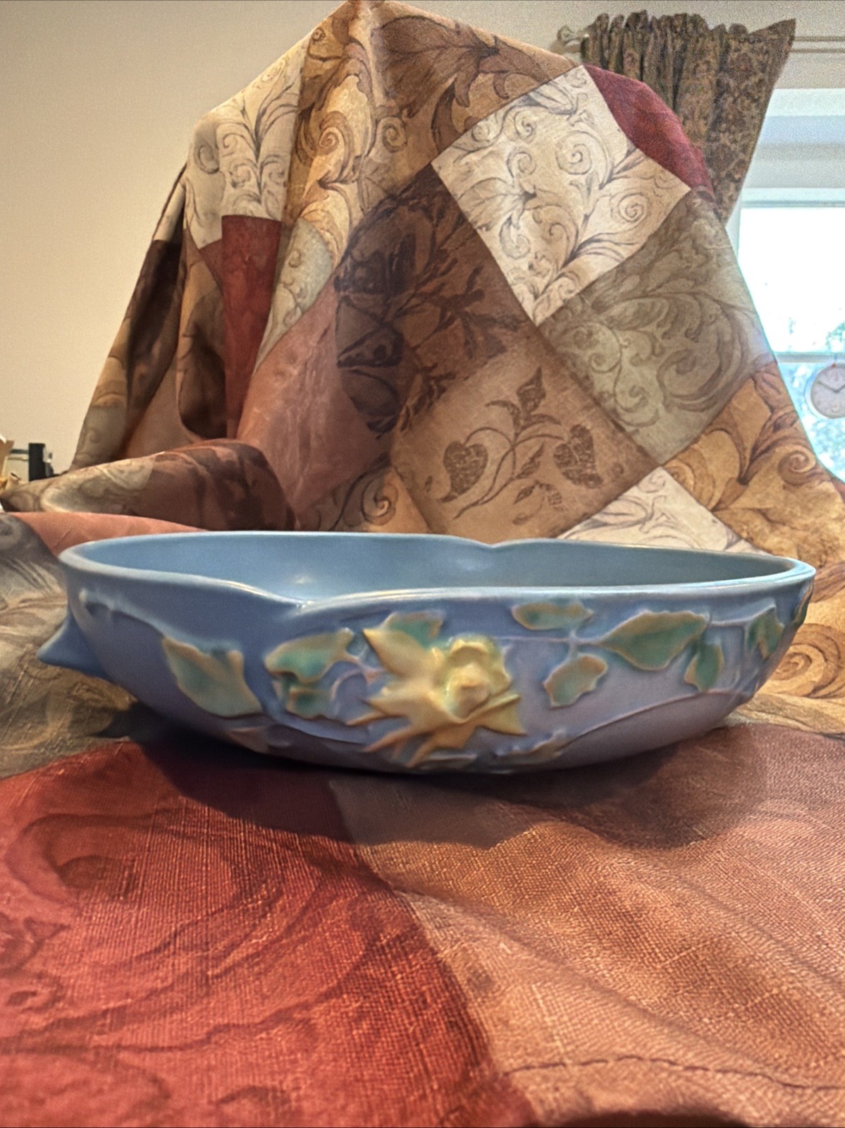 Vintage Roseville Columbine Pottery Blue Vase perfect condition 1941-1954