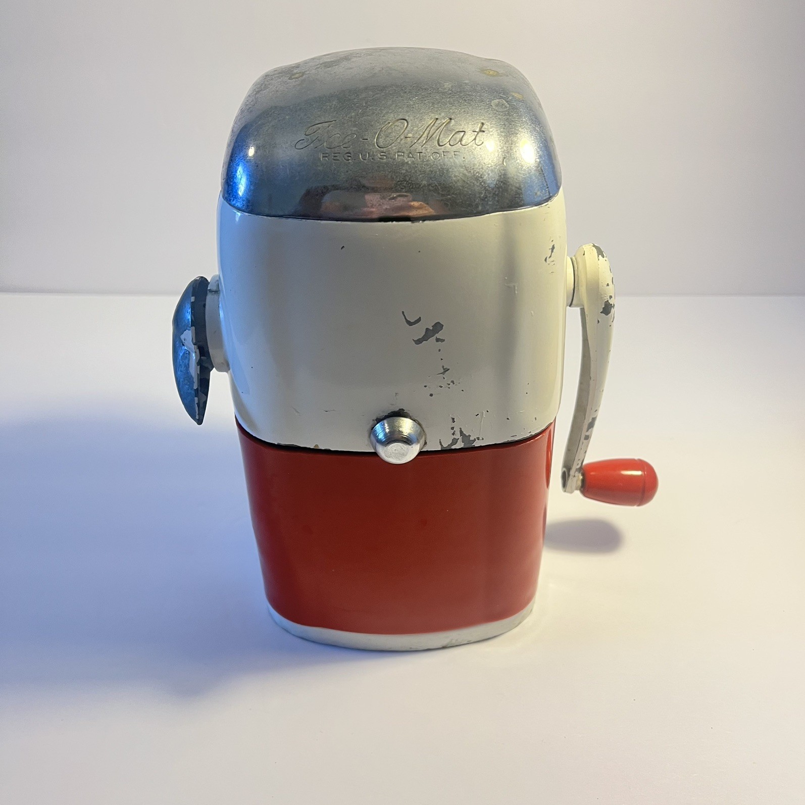 Rival Ice-O-Mat Vintage Retro Ice Crusher Red White Chrome 1950s 