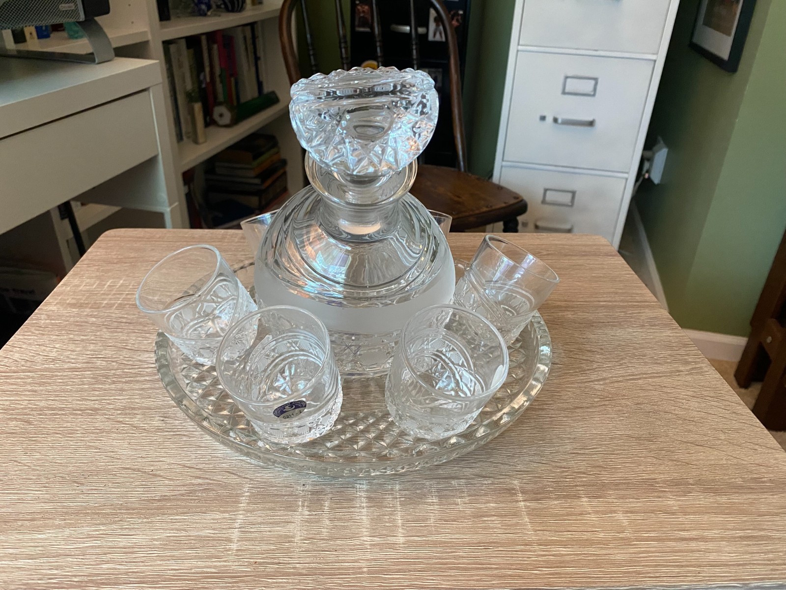 Vintage Gus-Khrustalny Russian 24% Lead Crystal Decanter Set Tray Shot Glasses Vintage Gus-Khrustalny Russian 24% Lead Crystal Decanter Set Tray Shot Glasses