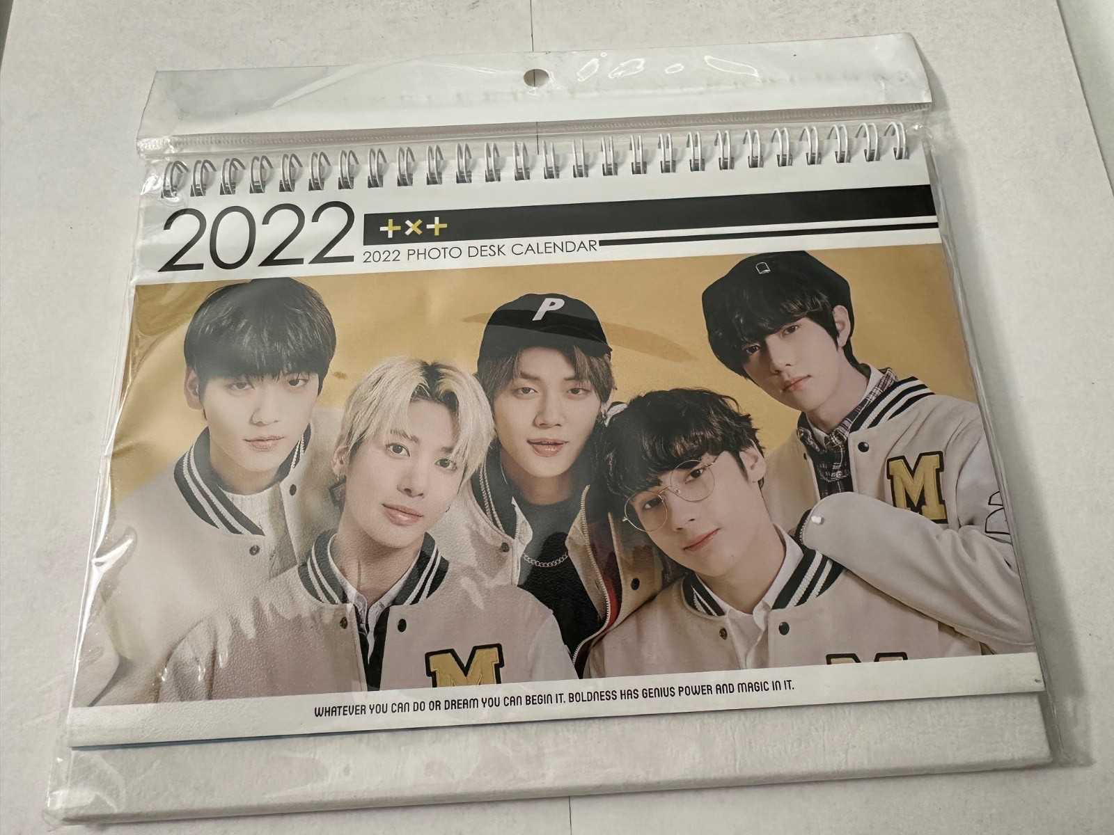 TOMORROW X TOGETHER (TXT) K-Pop Photo Desk CALENDAR & Sticker SEALED - 2022/23 TOMORROW X TOGETHER (TXT) K-Pop Photo Desk CALENDAR & Sticker SEALED - 2022/23