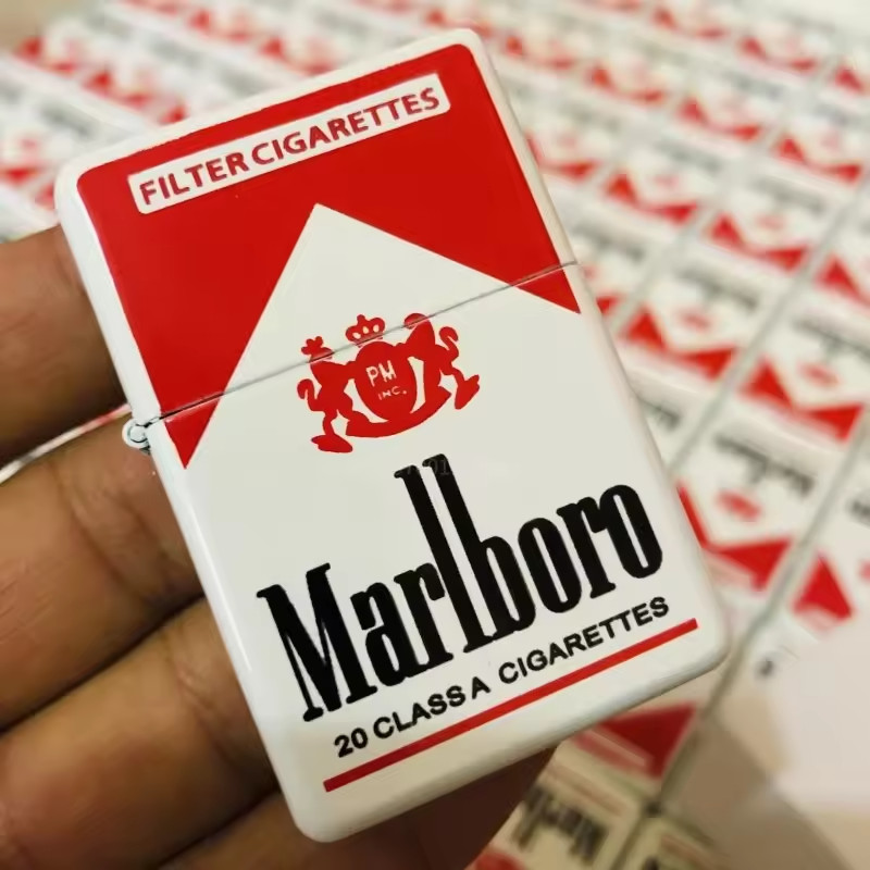 MARLBORO Advertising Refillable Lighter Flip Top Red & White New MARLBORO Advertising Refillable Lighter Flip Top Red & White New