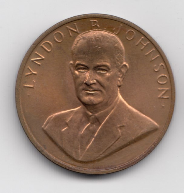 President  Lyndon Johnson USA treasury medallion or medal   - (#1152)