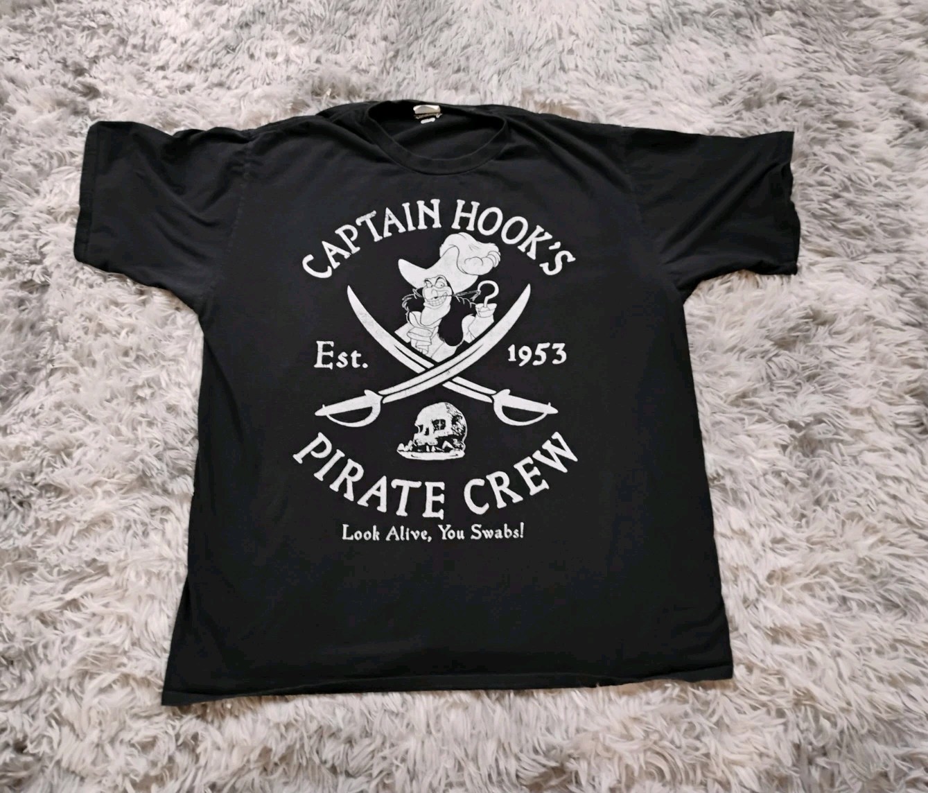 Disney Captain Hook\'s Pirate Crew black cotton tee XL