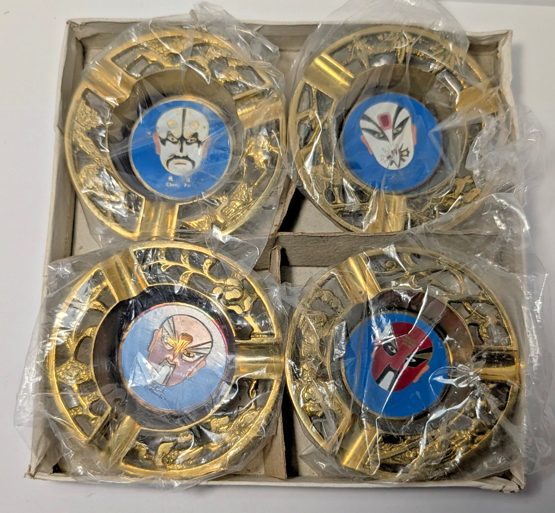 Vintage Set of 4 Brass Chinese Peking Opera Mask Ashtrays - Original Box Taiwan