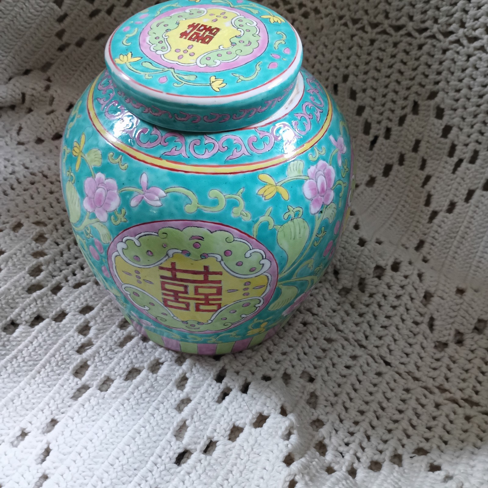 RARE FIND  MID 20TH CENTURY LARGE CHINOISERIE PLUM GINGER JAR